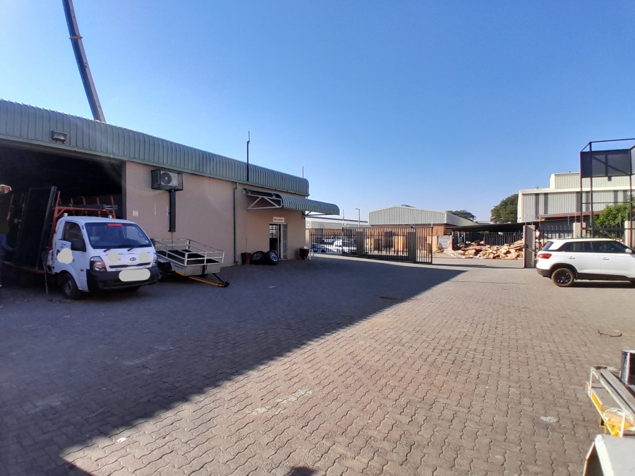 Commercial Property for Sale in Oos Einde North West